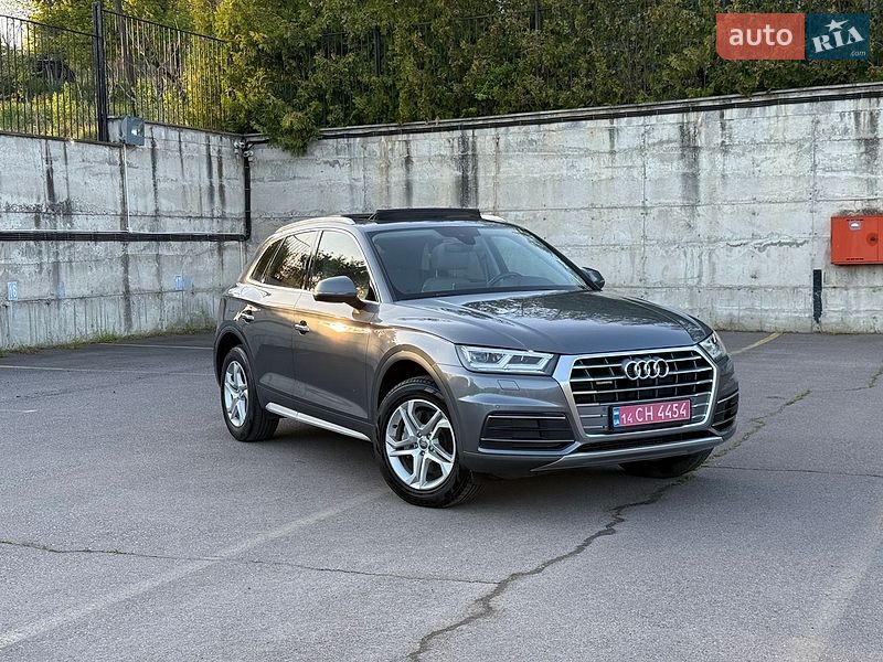 Внедорожник / Кроссовер Audi Q5 2018 в Ровно