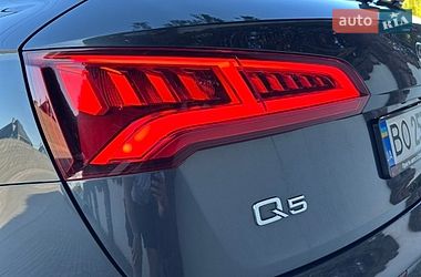 Внедорожник / Кроссовер Audi Q5 2017 в Тернополе