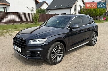 Внедорожник / Кроссовер Audi Q5 2019 в Киеве