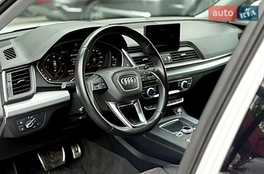 Внедорожник / Кроссовер Audi Q5 2017 в Киеве