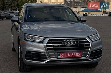 Внедорожник / Кроссовер Audi Q5 2018 в Харькове