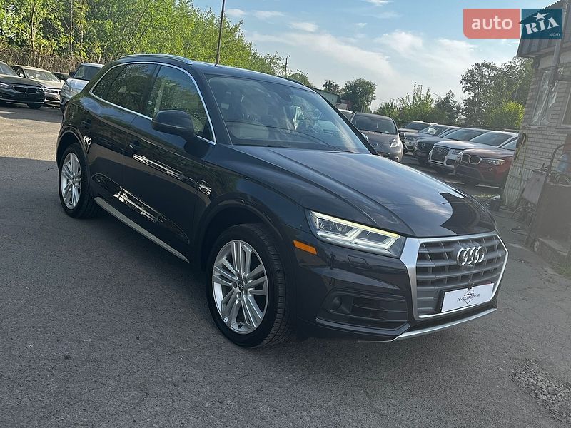 Позашляховик / Кросовер Audi Q5 2018 в Луцьку