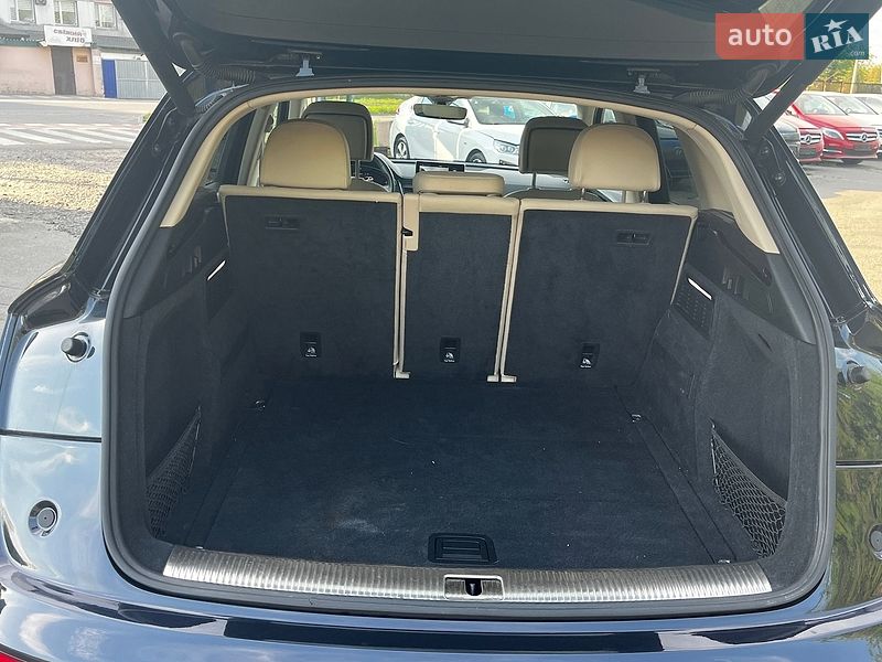Позашляховик / Кросовер Audi Q5 2018 в Луцьку