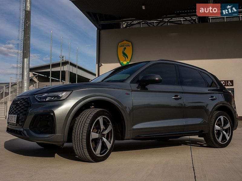 Внедорожник / Кроссовер Audi Q5 2022 в Киеве