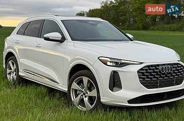 Внедорожник / Кроссовер Audi Q5 2025 в Киеве