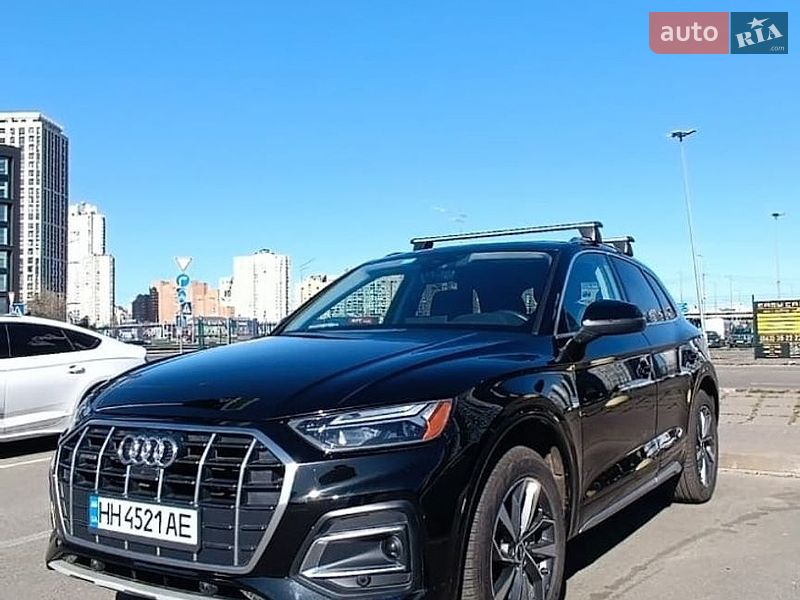 Внедорожник / Кроссовер Audi Q5 2021 в Киеве