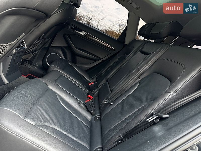 Позашляховик / Кросовер Audi Q5 2015 в Дрогобичі