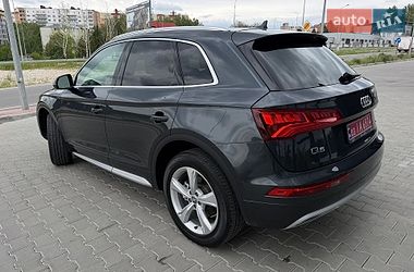 Внедорожник / Кроссовер Audi Q5 2019 в Тернополе