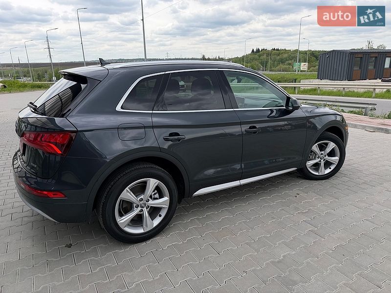 Внедорожник / Кроссовер Audi Q5 2019 в Тернополе
