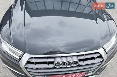 Внедорожник / Кроссовер Audi Q5 2019 в Тернополе