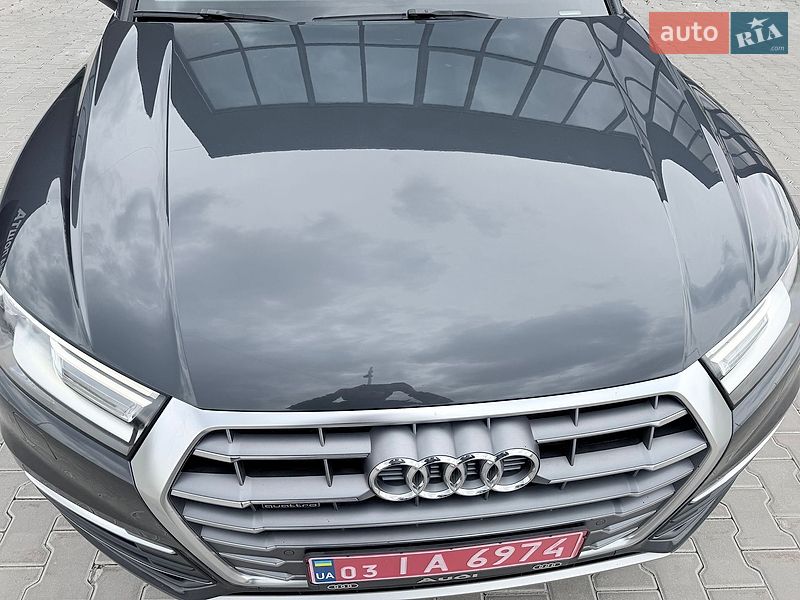 Внедорожник / Кроссовер Audi Q5 2019 в Тернополе