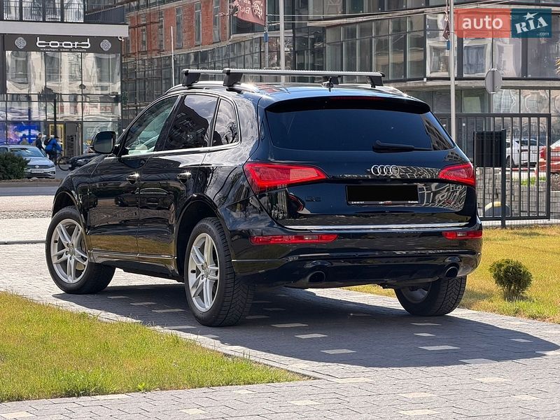 Внедорожник / Кроссовер Audi Q5 2015 в Ужгороде