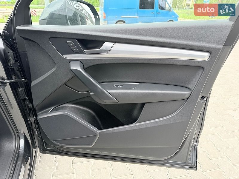 Внедорожник / Кроссовер Audi Q5 2019 в Тернополе