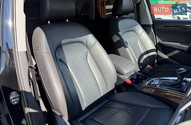 Внедорожник / Кроссовер Audi Q5 2015 в Ужгороде