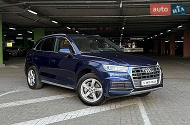 Внедорожник / Кроссовер Audi Q5 2017 в Киеве