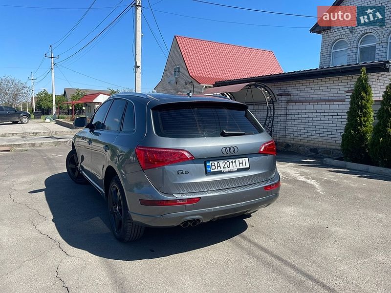Позашляховик / Кросовер Audi Q5 2011 в Новоархангельську