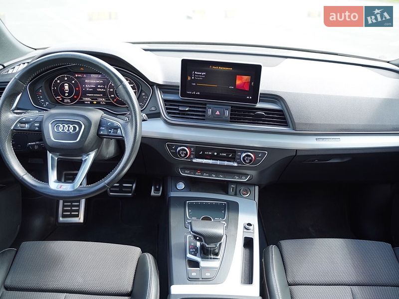 Позашляховик / Кросовер Audi Q5 2018 в Львові