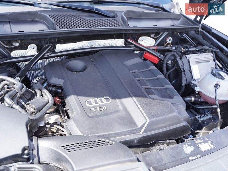 Позашляховик / Кросовер Audi Q5 2018 в Львові