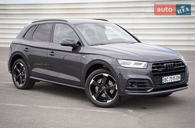 Позашляховик / Кросовер Audi Q5 2018 в Львові