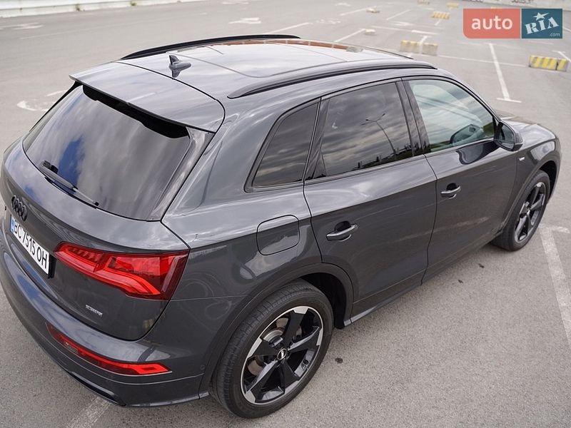 Позашляховик / Кросовер Audi Q5 2018 в Львові