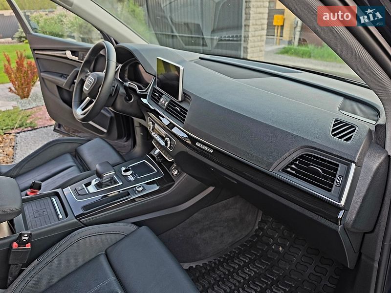 Внедорожник / Кроссовер Audi Q5 2019 в Виннице