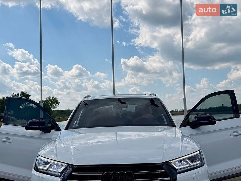 Позашляховик / Кросовер Audi Q5 2018 в Балті