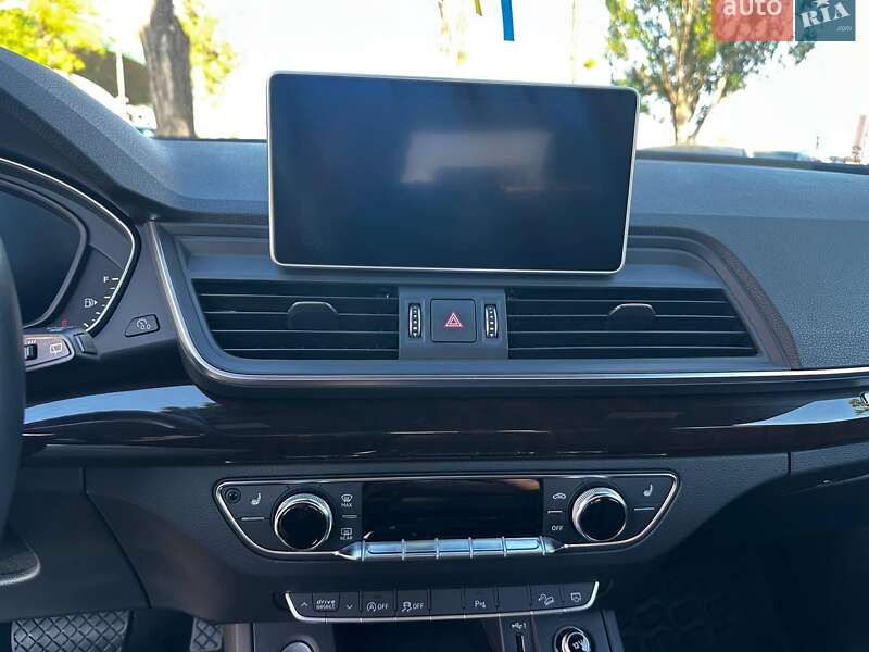 Позашляховик / Кросовер Audi Q5 2018 в Одесі фото 20 Позашляховик / Кросовер Audi Q5 2018 в Одесі