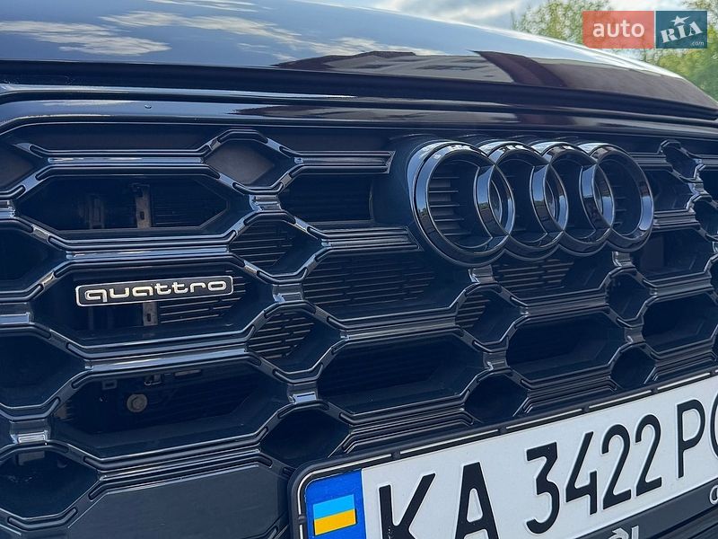 Внедорожник / Кроссовер Audi Q5 2023 в Киеве