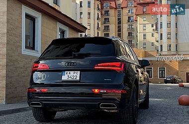 Внедорожник / Кроссовер Audi Q5 2023 в Киеве