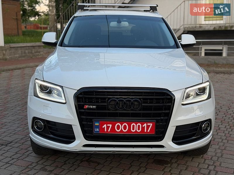 Позашляховик / Кросовер Audi Q5 2017 в Лубнах