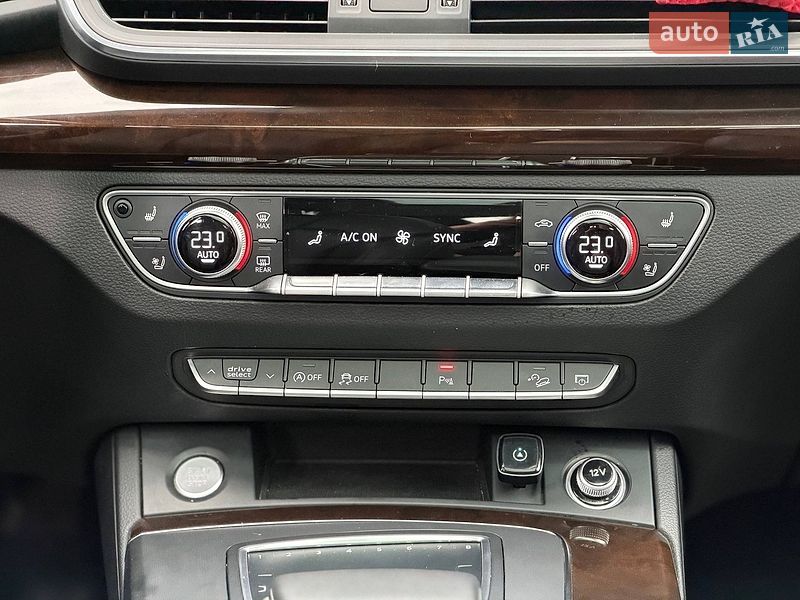 Позашляховик / Кросовер Audi Q5 2018 в Кривому Розі