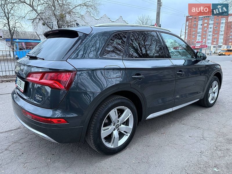 Позашляховик / Кросовер Audi Q5 2017 в Полтаві