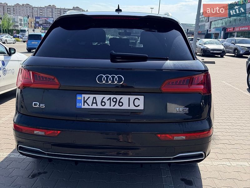 Внедорожник / Кроссовер Audi Q5 2017 в Киеве