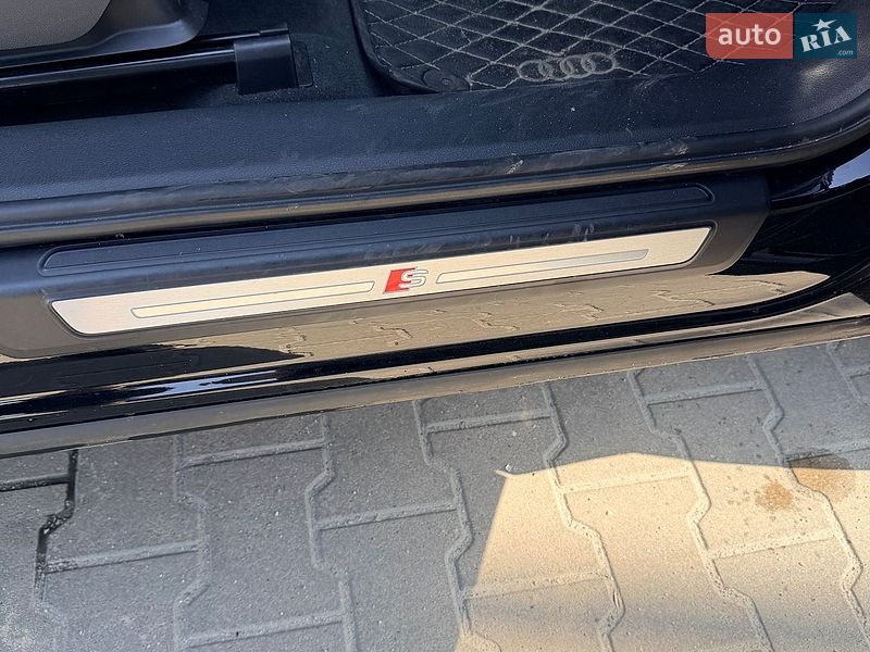 Внедорожник / Кроссовер Audi Q5 2017 в Киеве
