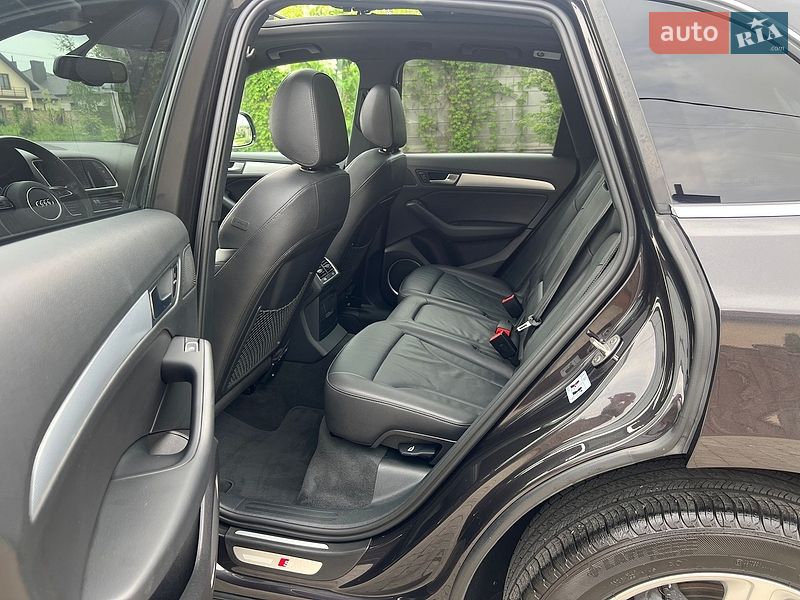 Внедорожник / Кроссовер Audi Q5 2016 в Ровно