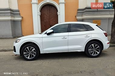 Позашляховик / Кросовер Audi Q5 2024 в Львові