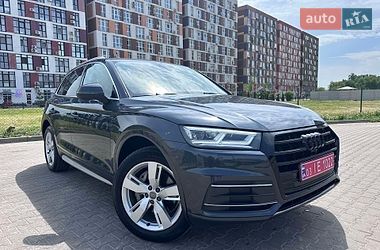 Позашляховик / Кросовер Audi Q5 2018 в Києві