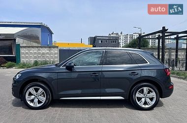 Позашляховик / Кросовер Audi Q5 2018 в Києві