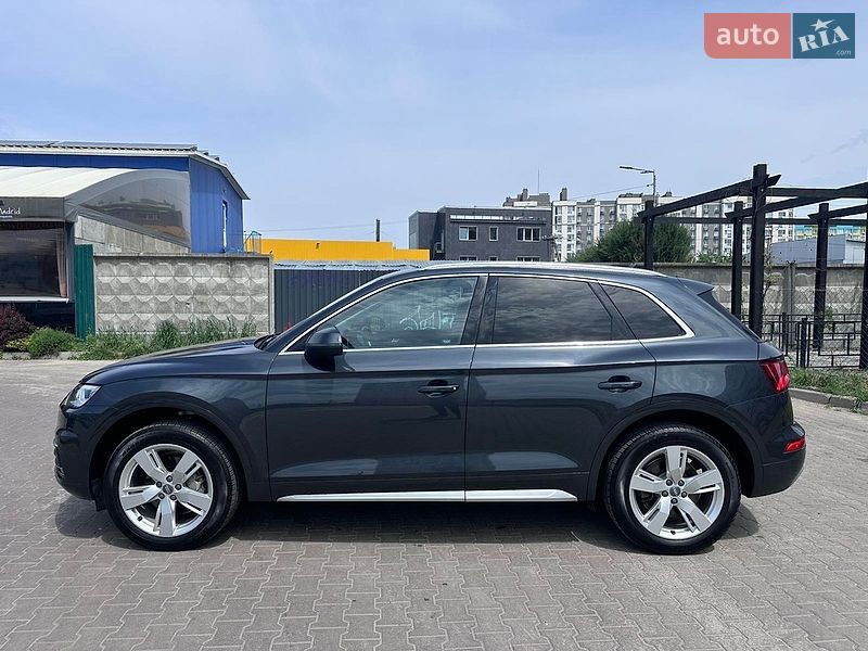Позашляховик / Кросовер Audi Q5 2018 в Києві