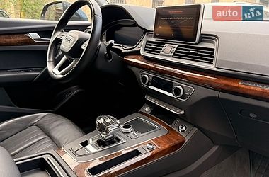 Позашляховик / Кросовер Audi Q5 2018 в Києві