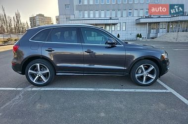 Внедорожник / Кроссовер Audi Q5 2015 в Киеве