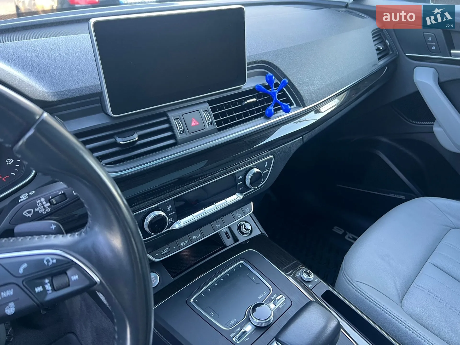 2017 Audi Q5 - мініатюра 44
