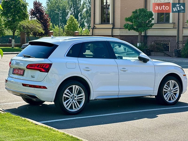Внедорожник / Кроссовер Audi Q5 2018 в Киеве