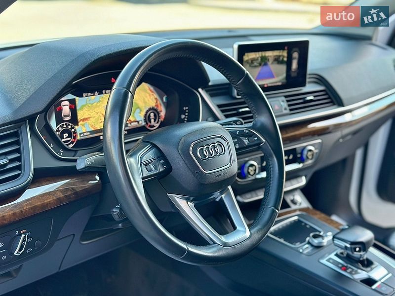 Внедорожник / Кроссовер Audi Q5 2018 в Киеве