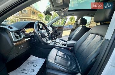 Внедорожник / Кроссовер Audi Q5 2018 в Киеве