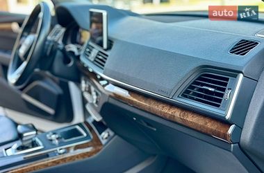 Внедорожник / Кроссовер Audi Q5 2018 в Киеве