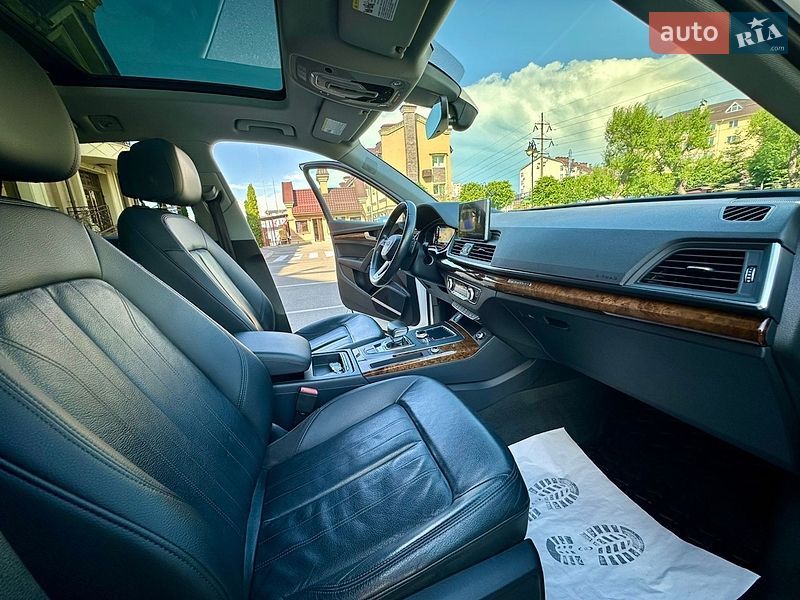 Внедорожник / Кроссовер Audi Q5 2018 в Киеве