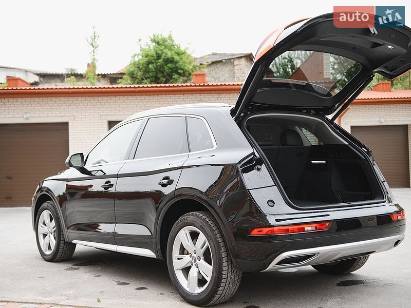 Внедорожник / Кроссовер Audi Q5 2019 в Тернополе