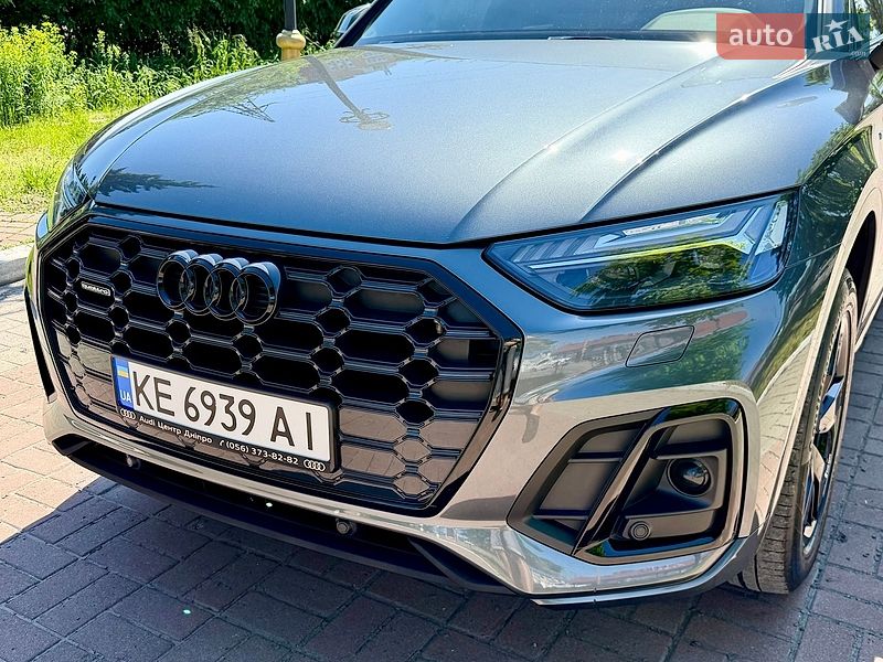 Внедорожник / Кроссовер Audi Q5 2020 в Киеве