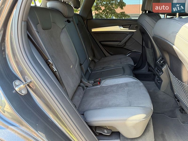 Внедорожник / Кроссовер Audi Q5 2020 в Киеве
